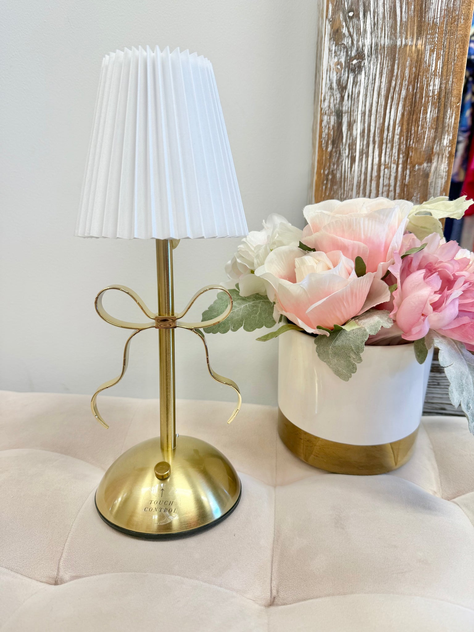 Gold Bow Lamp