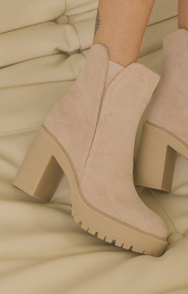 The Abby Chelsea Bootie-Cream