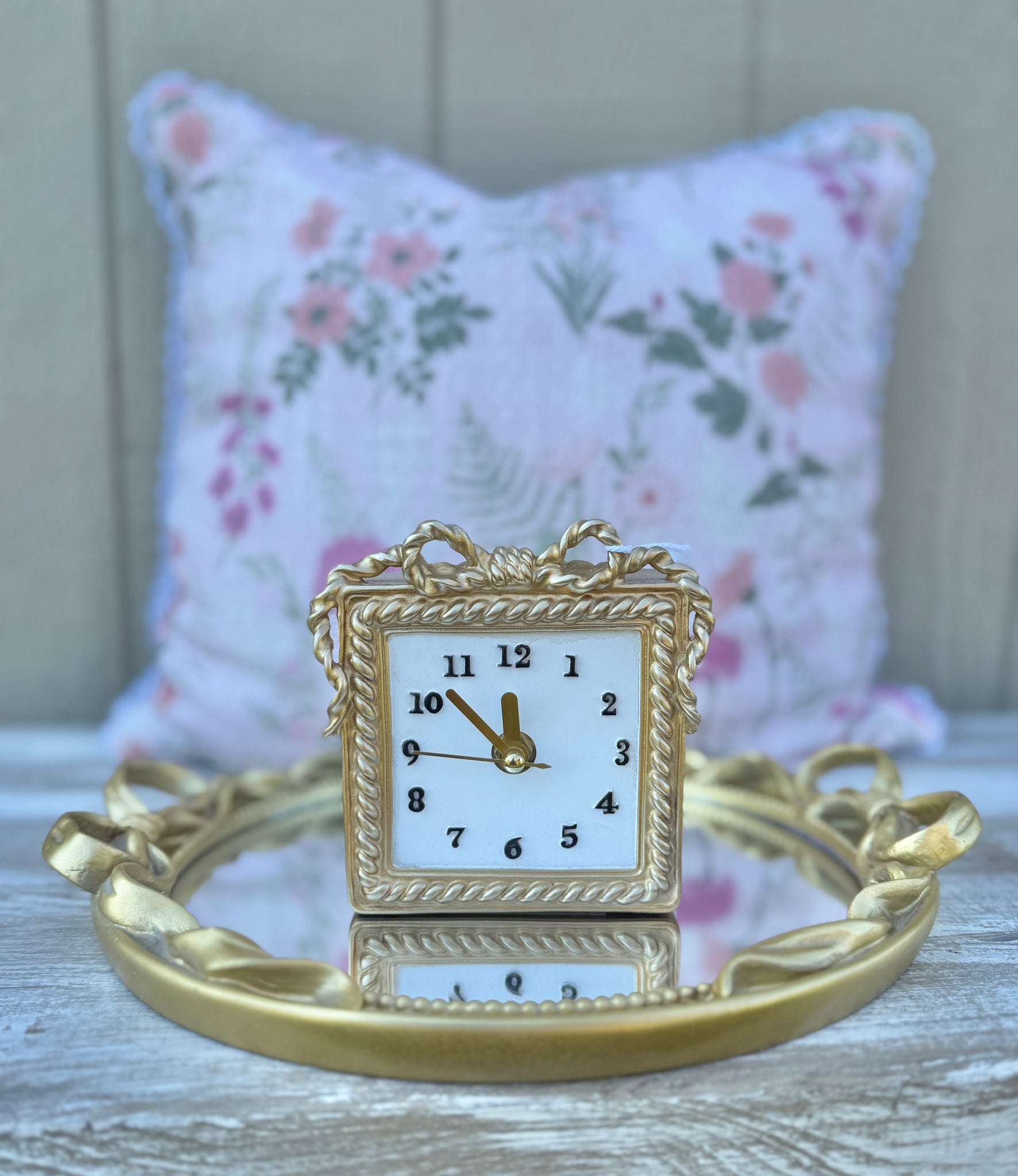 Square Gold Bow Clock