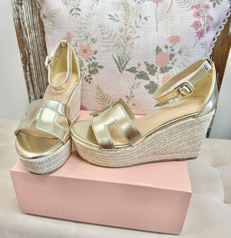 The Mia Gold Wedges