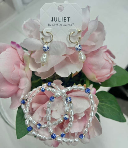 Blue White Floral Dutch Pearl Stretch Bracelet