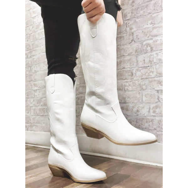Dixie Darling White Cowboy Boots